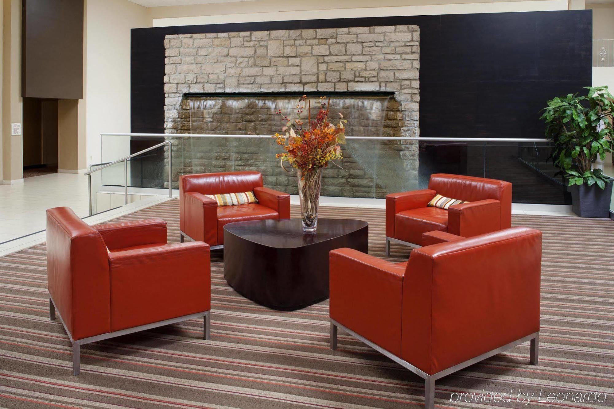 Doubletree By Hilton Columbus/Worthington Hotel Interior photo